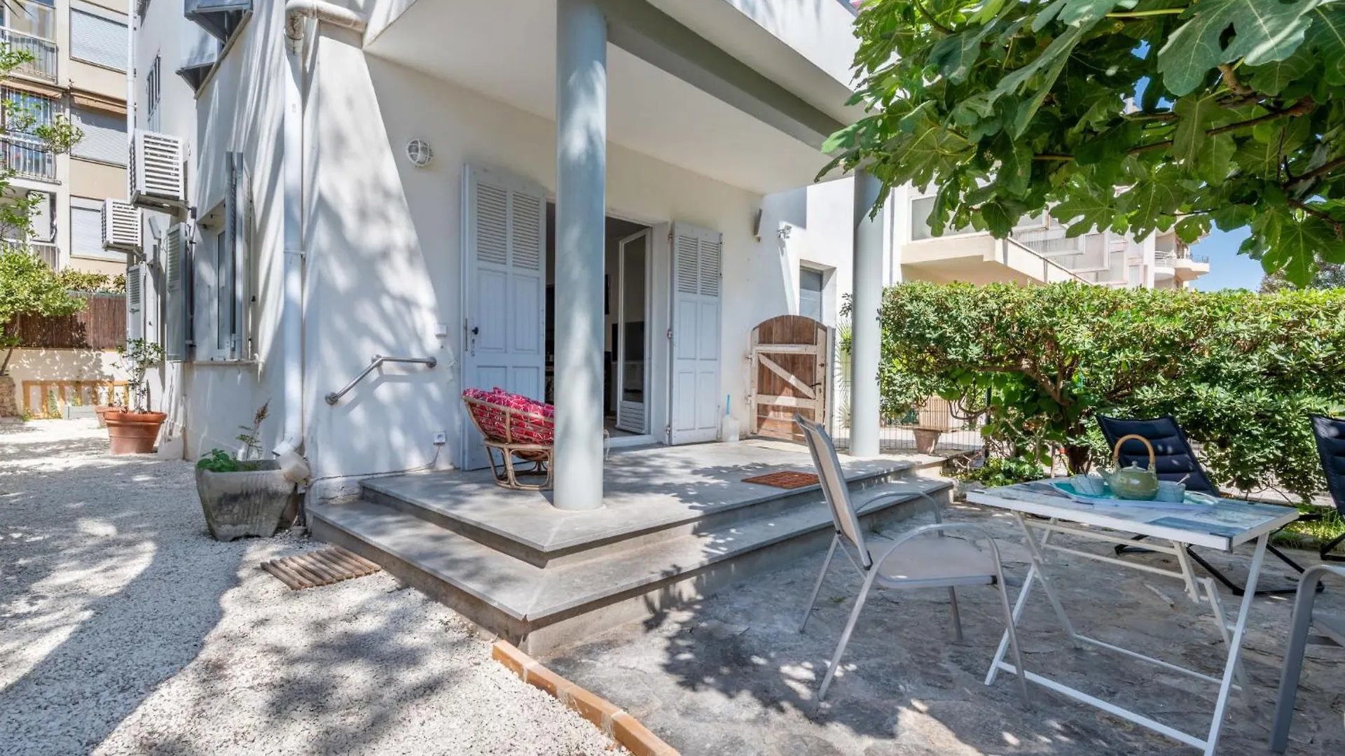 Apartment Les Girelles By Interhome Cannes