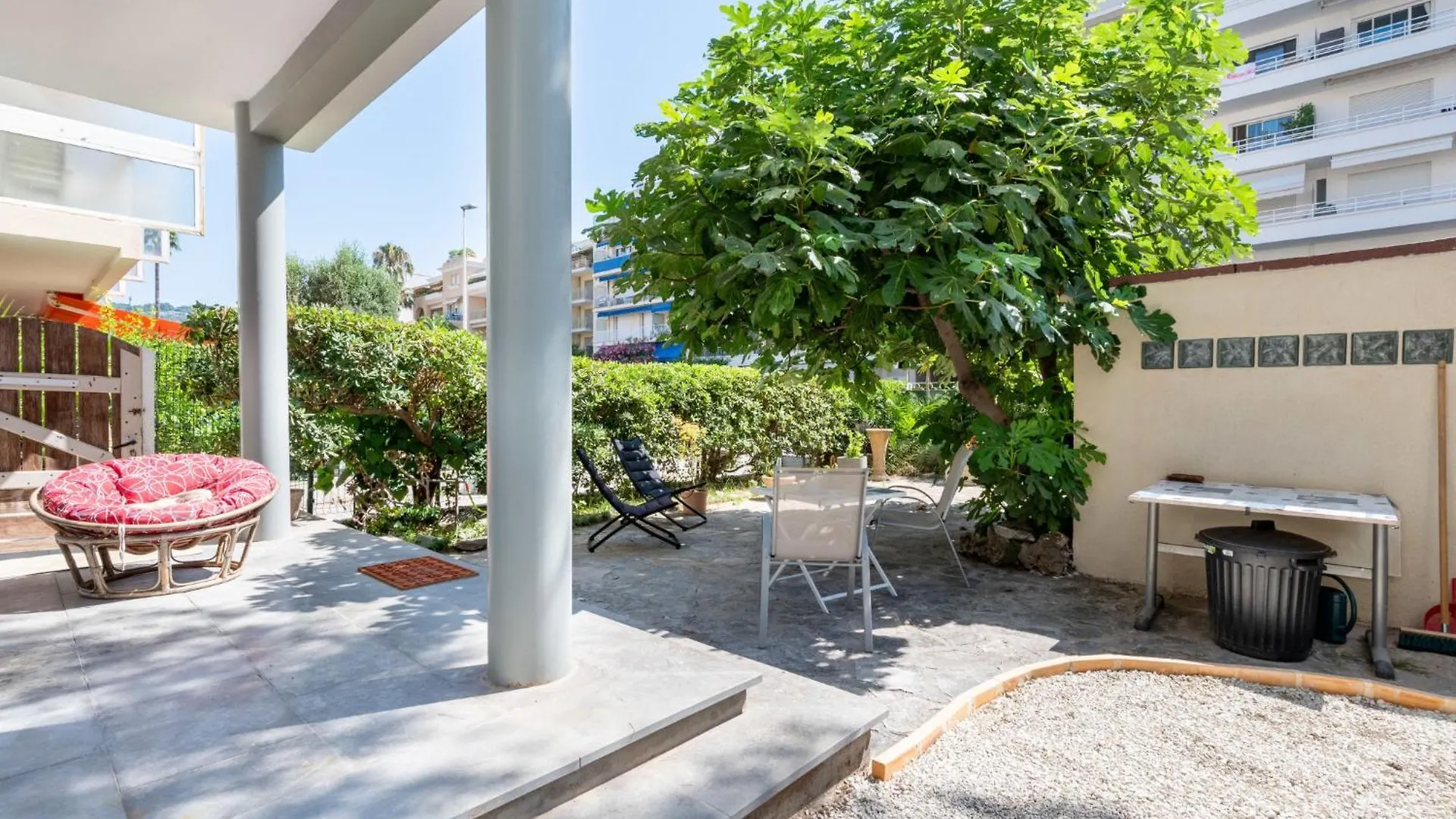 Apartment Les Girelles By Interhome Cannes